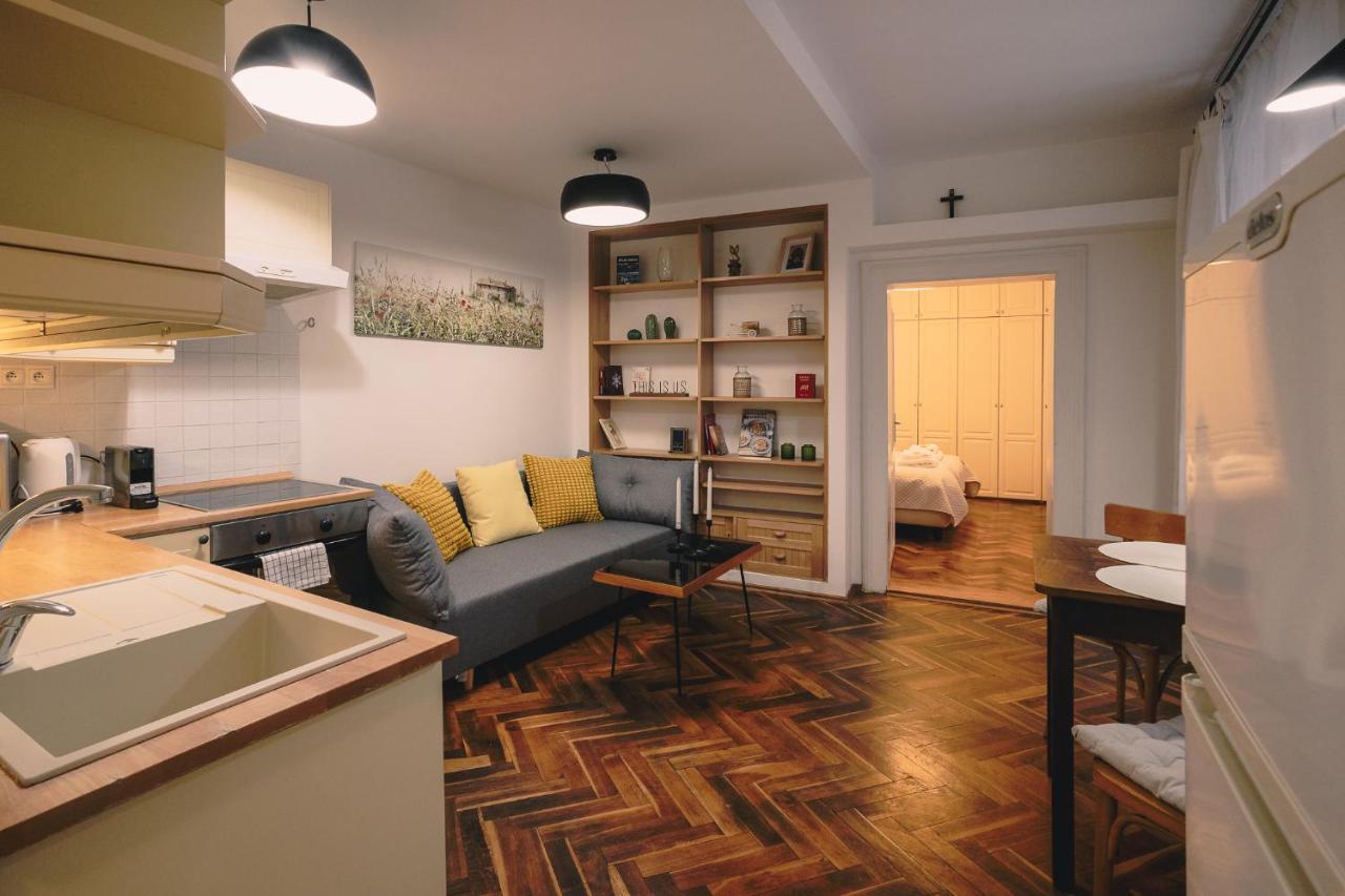Skau Family Venturska Apartment Bratislava Luaran gambar